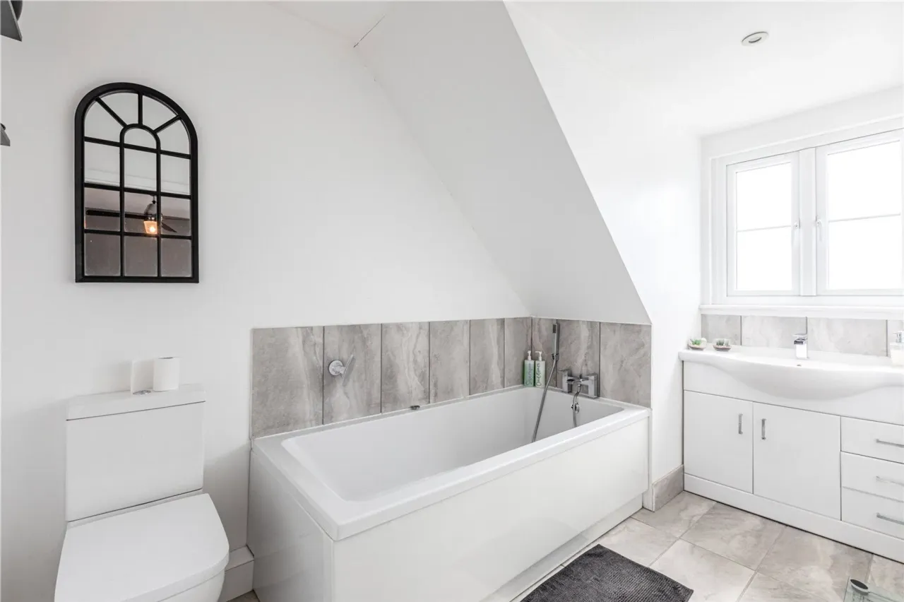 Park Close, Byfleet, West Byfleet, Su..., photo 13