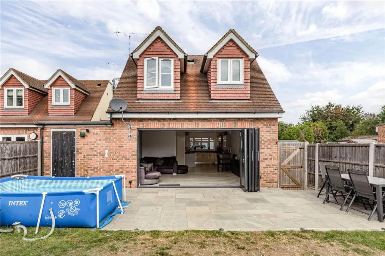 Park Close, Byfleet, West Byfleet, Su..., photo 18