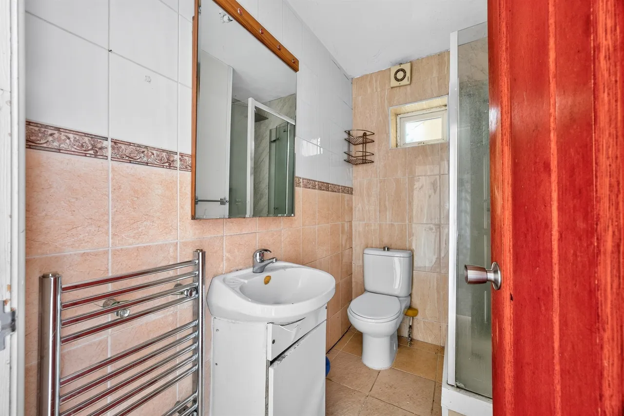Goldsboro Road, London, photo 7
