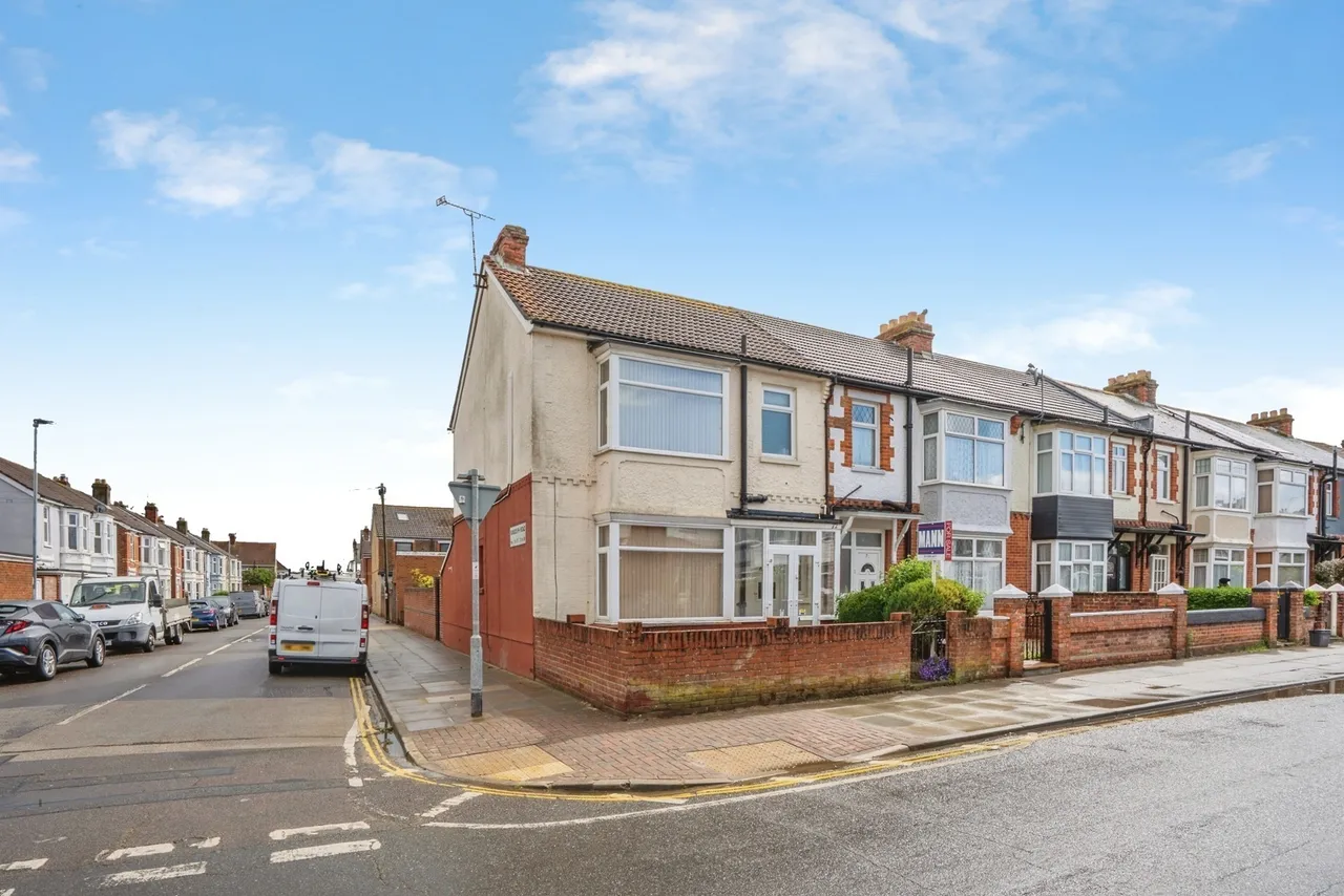 Mayfield Road, Portsmouth, PO2, photo 22