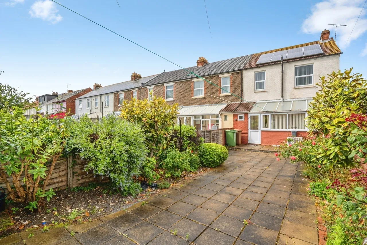 Mayfield Road, Portsmouth, PO2, photo 17