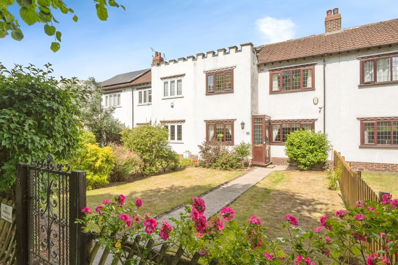 4 bed house for sale, The Grove, Wheatley Hills, DN2