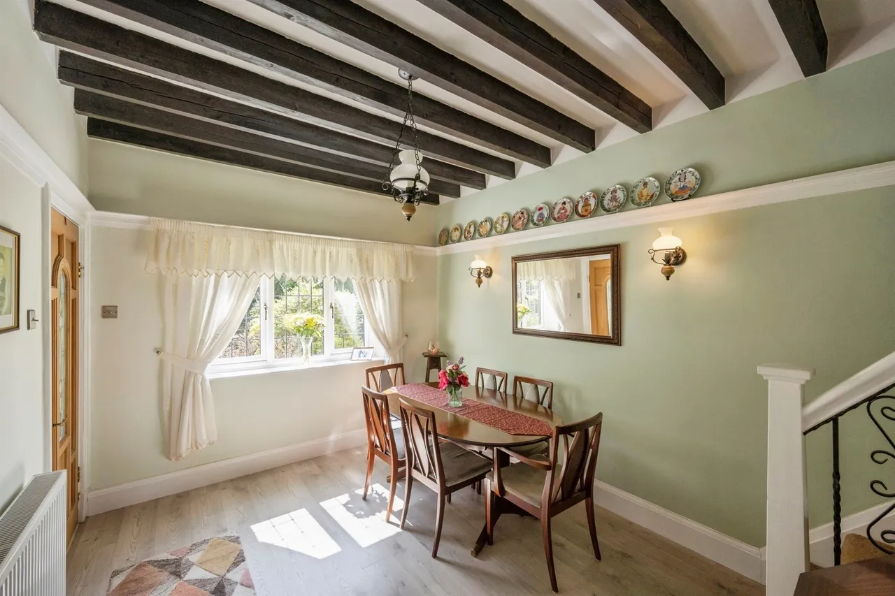 The Grove, Wheatley Hills, DN2, photo 8