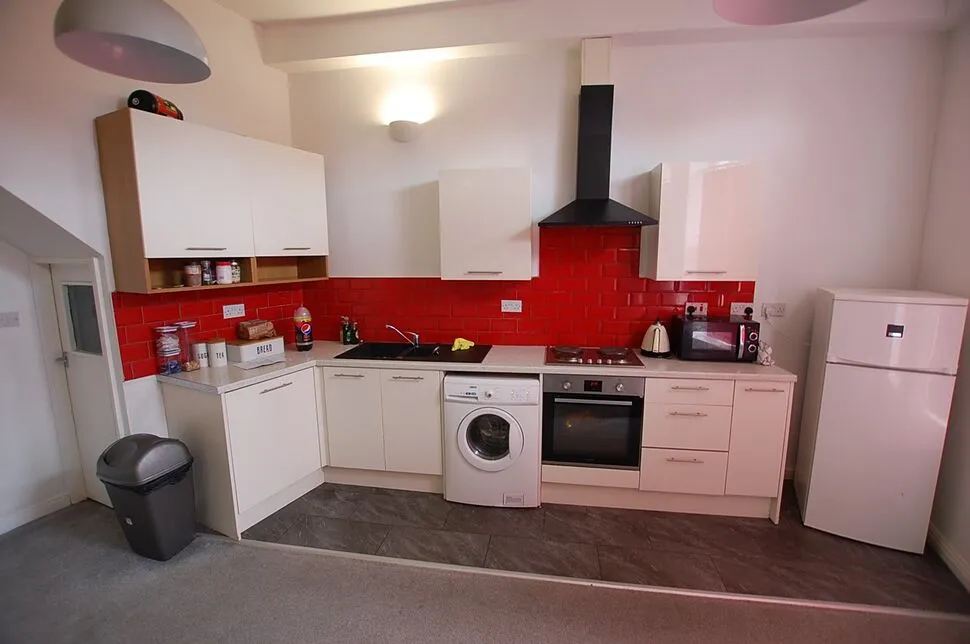 Cork Street, Ashton-under-Lyne, Greater Manchester, OL6, photo 9