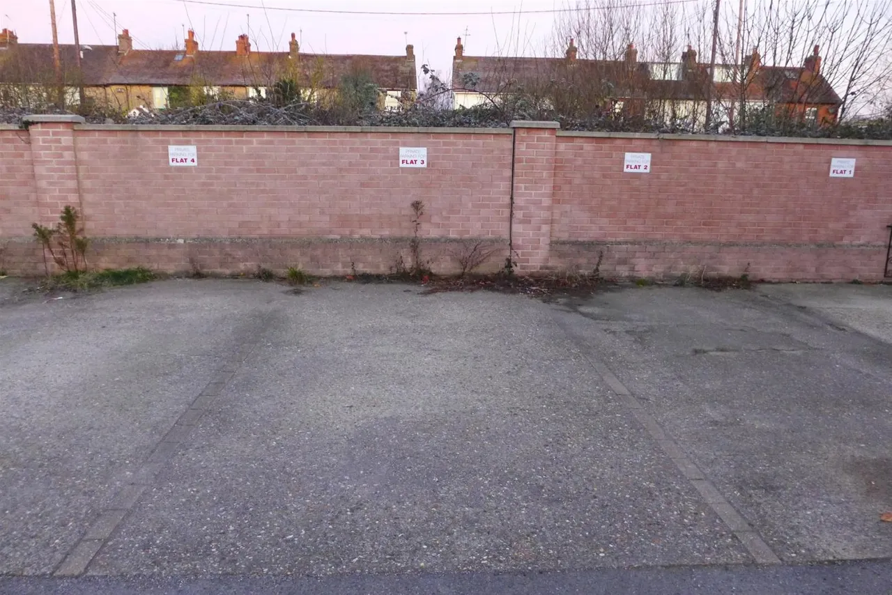 Rose Court Newbury, Gillingham, Dorset SP8 4TS, photo 8