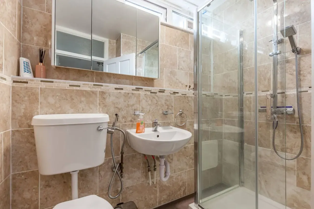 Dovet Court, Mursell Estate, SW8, photo 6