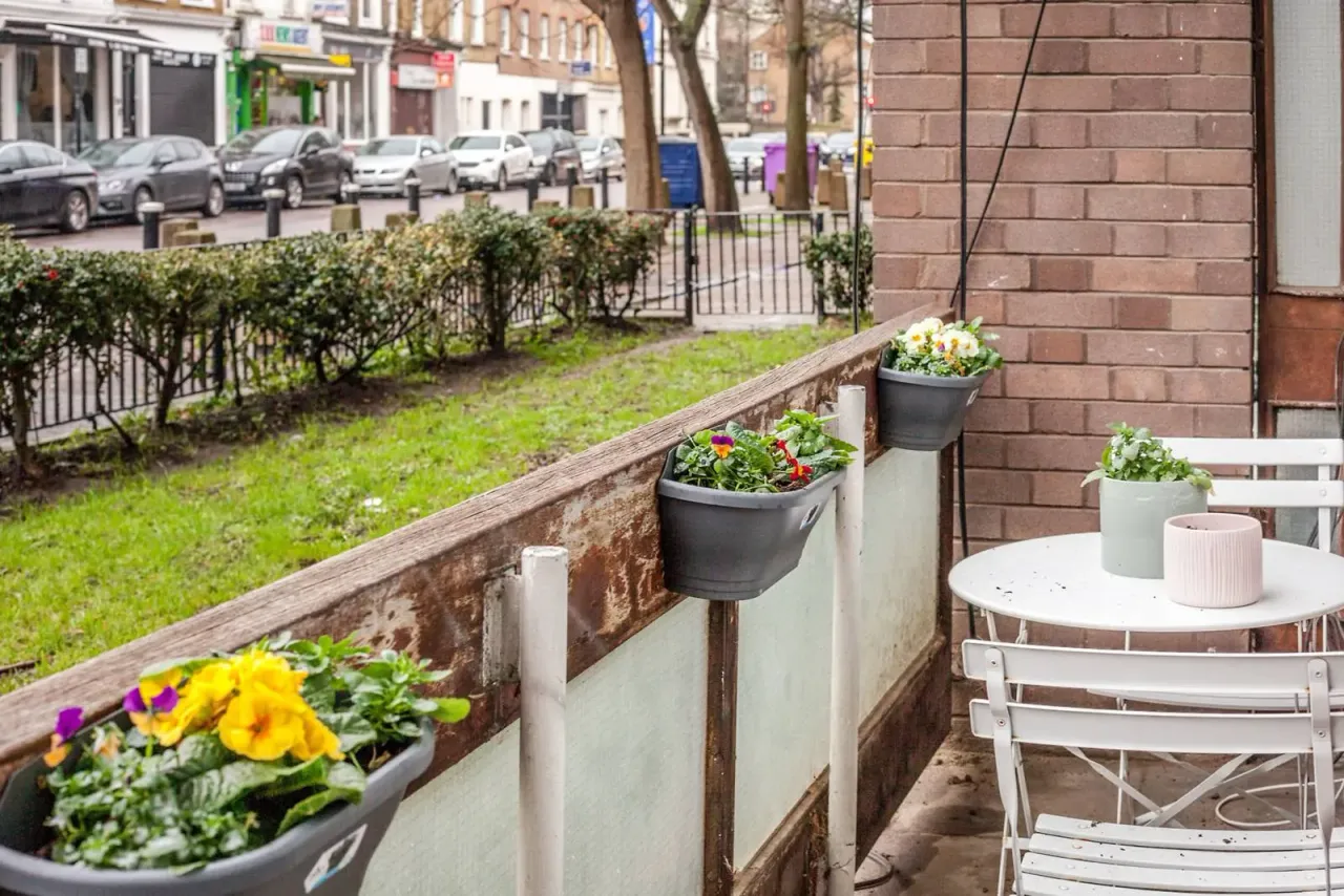 Dovet Court, Mursell Estate, SW8, photo 7