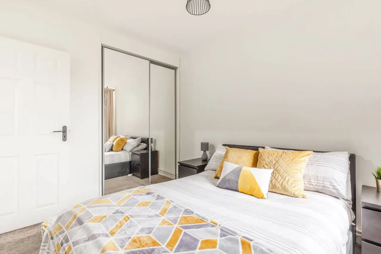 Dovet Court, Mursell Estate, SW8, photo 9