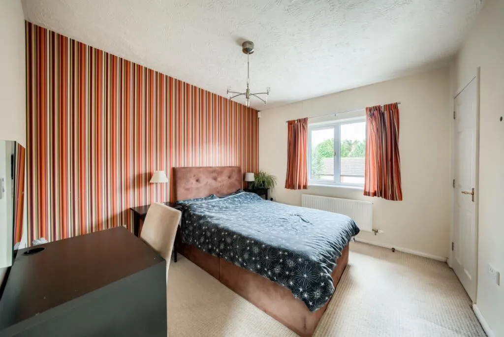 Coopers Close, Stratford-upon-Avon, CV37, photo 5