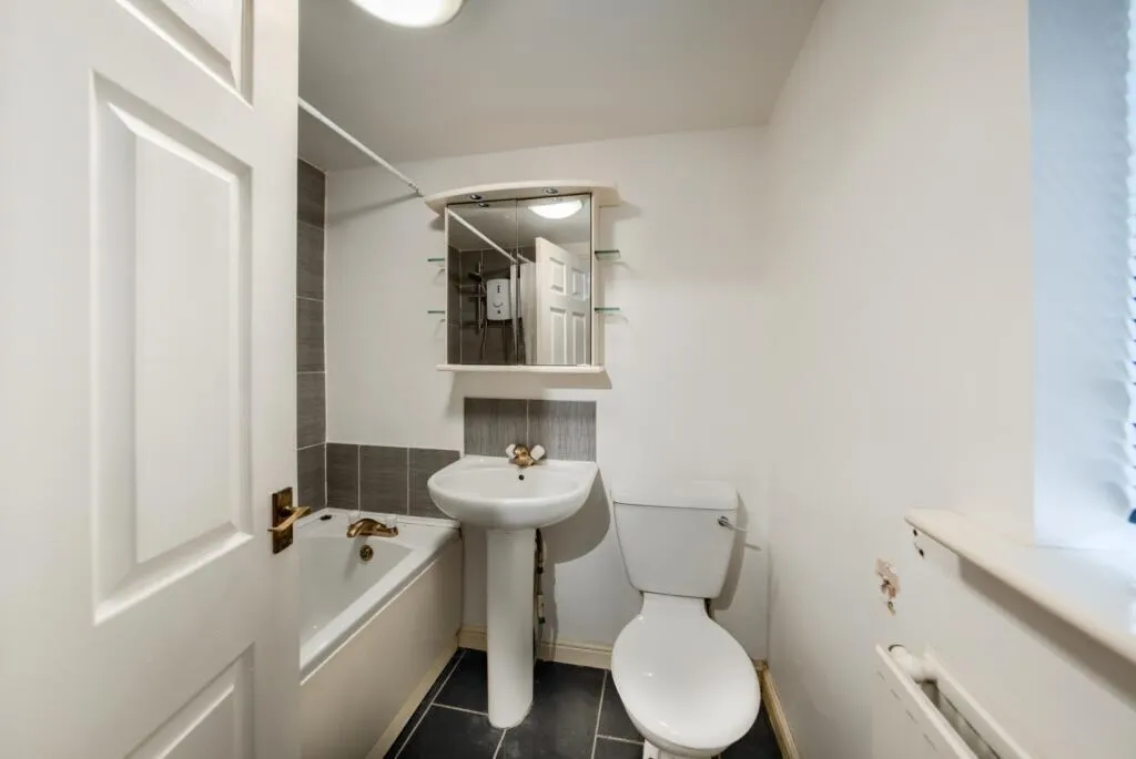 Coopers Close, Stratford-upon-Avon, CV37, photo 8