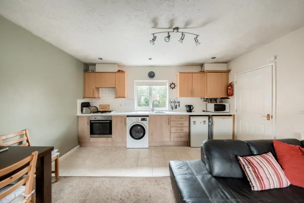 Coopers Close, Stratford-upon-Avon, CV37, photo 2