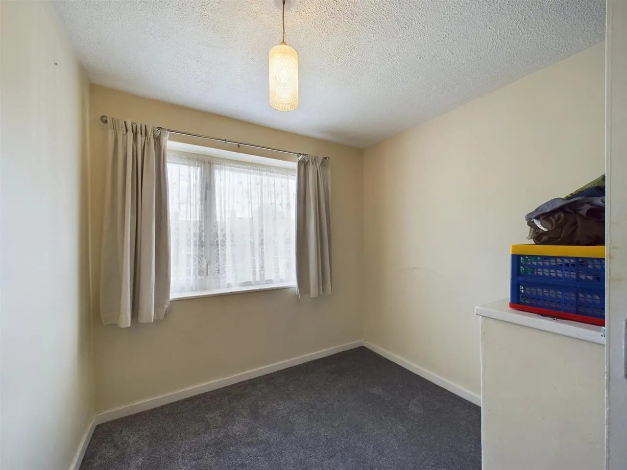 Baker Close, Southgate, RH10, photo 9