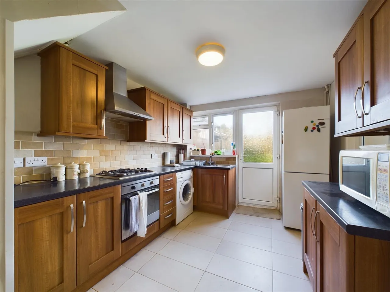 Baker Close, Southgate, RH10, photo 4