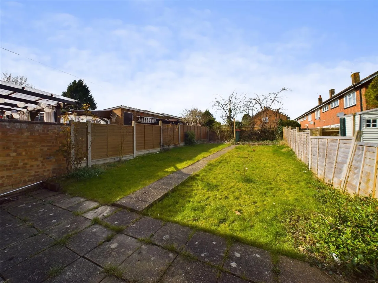 Baker Close, Southgate, RH10, photo 6