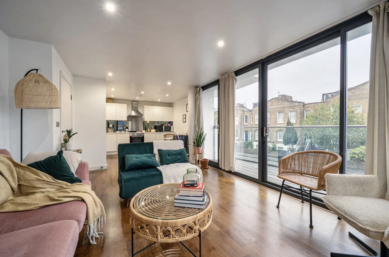 1 bed flat for sale, Richmond Road, London, E8