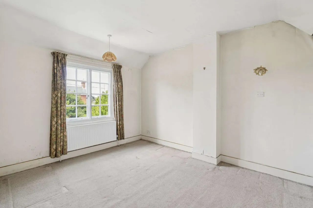 North Road, Widmer End, Buckinghamshire, HP15 6ND, photo 12