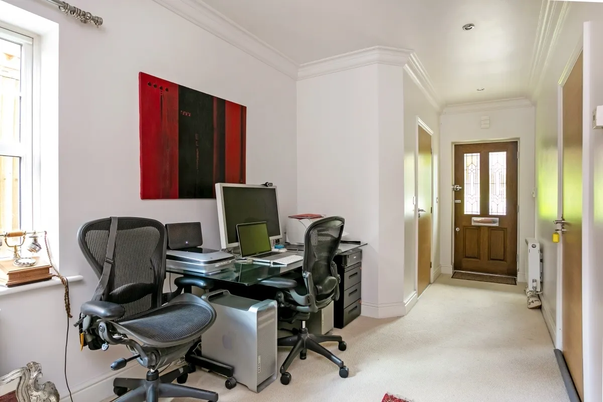 Dorney Wood Road, Burnham, SL1, photo 15