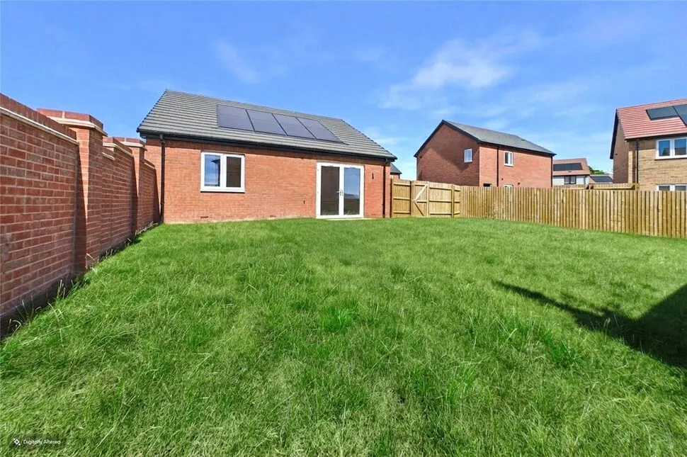 Bagshot Close, Kettering, NN16, photo 5