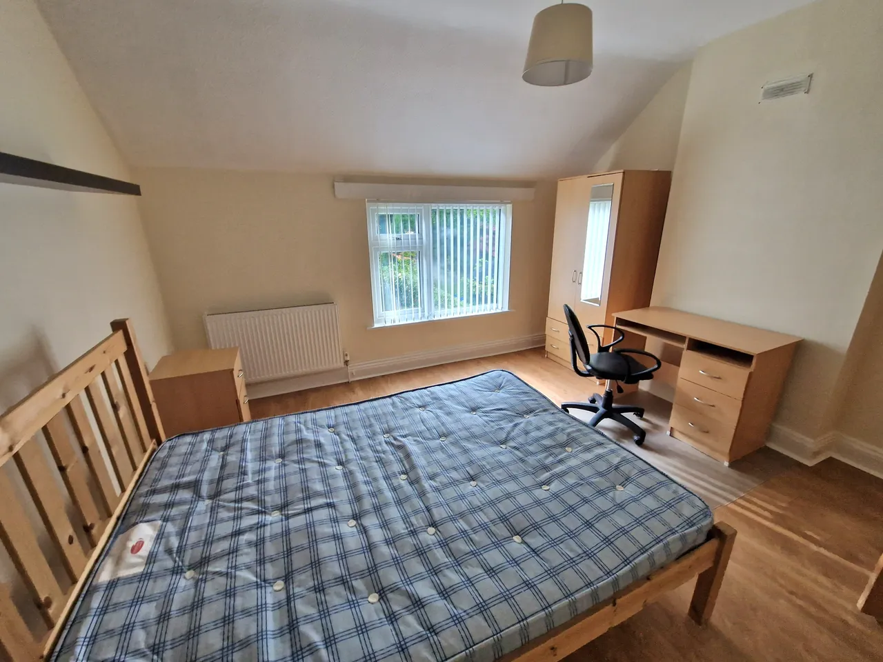 Harborne Lane, Selly Oak, B29, photo 6