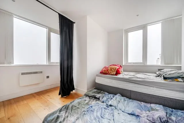 High Street, Slough, SL1, photo 5