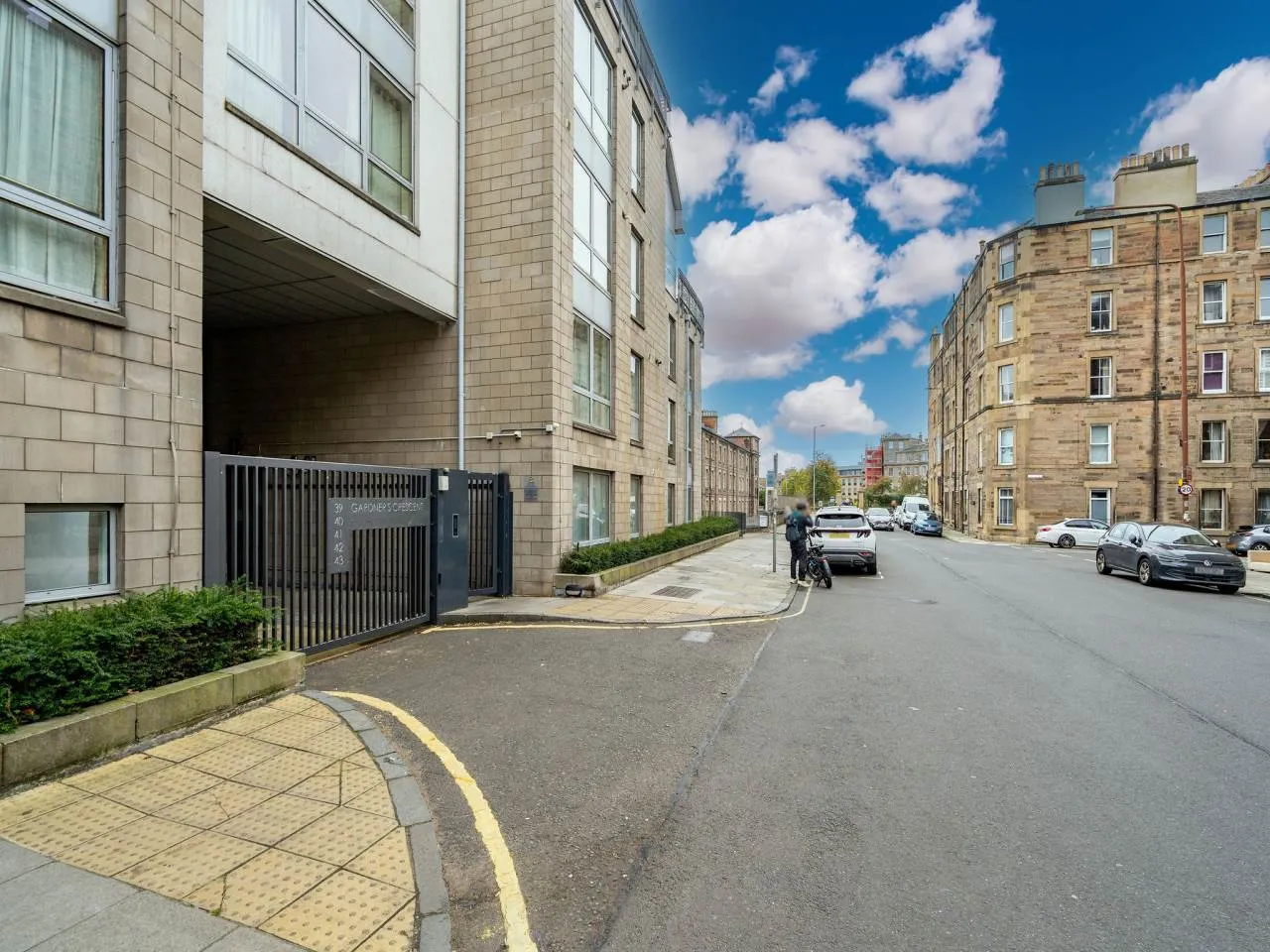 Gardners Crescent, Edinburgh, EH3, photo 16