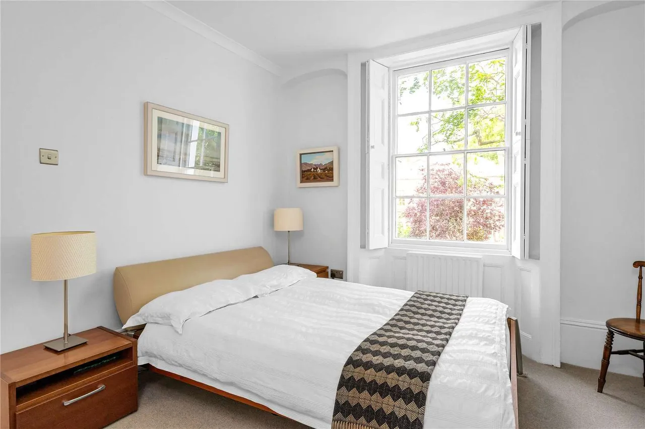 Canonbury Square, London, N1 2AL, photo 5