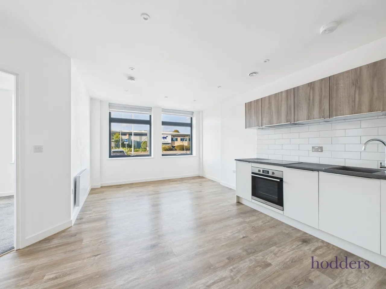London Road, Staines-upon-Thames, TW18, photo 2