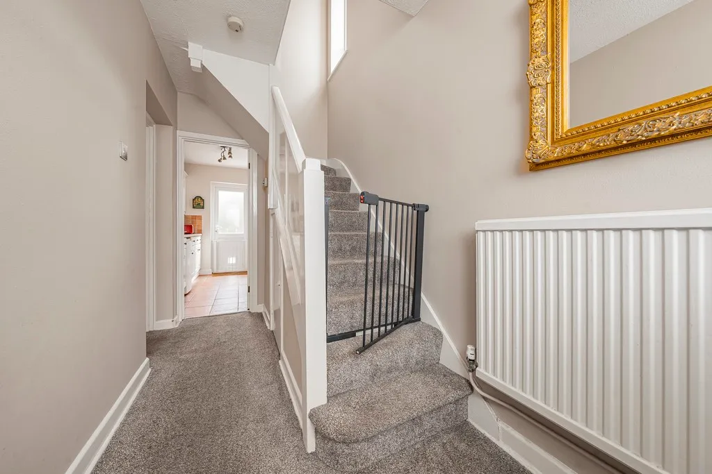 Peel Way, Hillingdon, UB8, photo 10