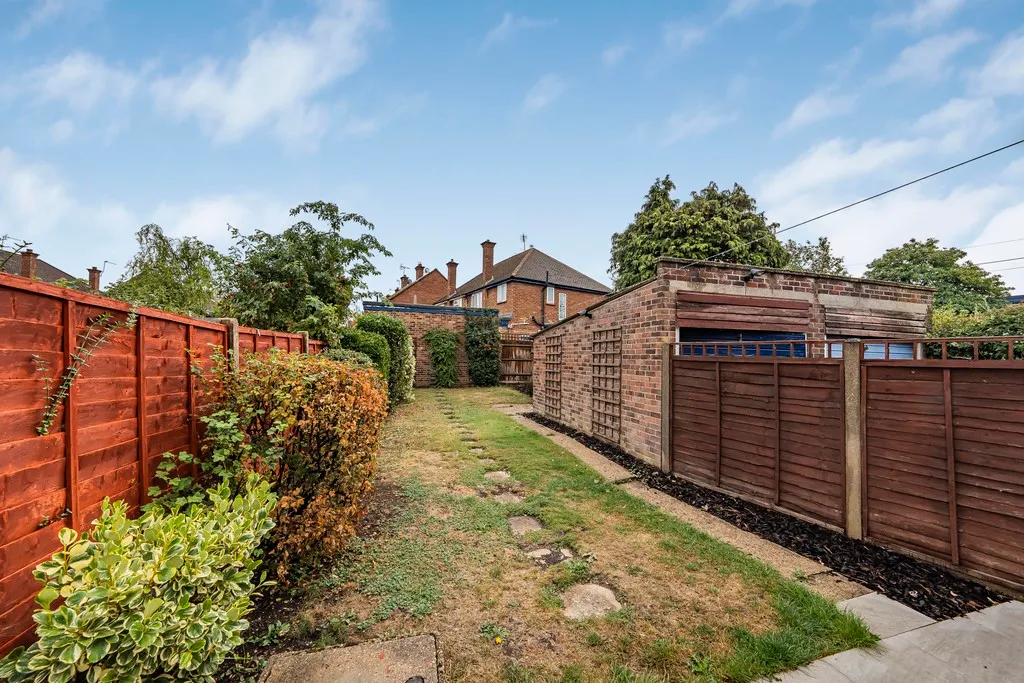 Peel Way, Hillingdon, UB8, photo 12