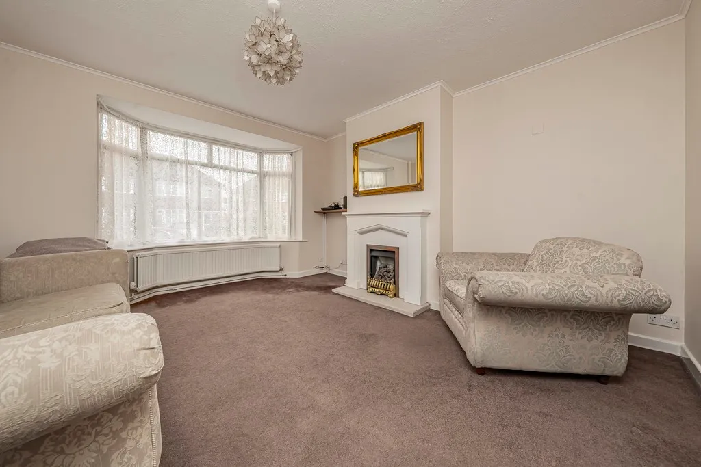 Peel Way, Hillingdon, UB8, photo 5