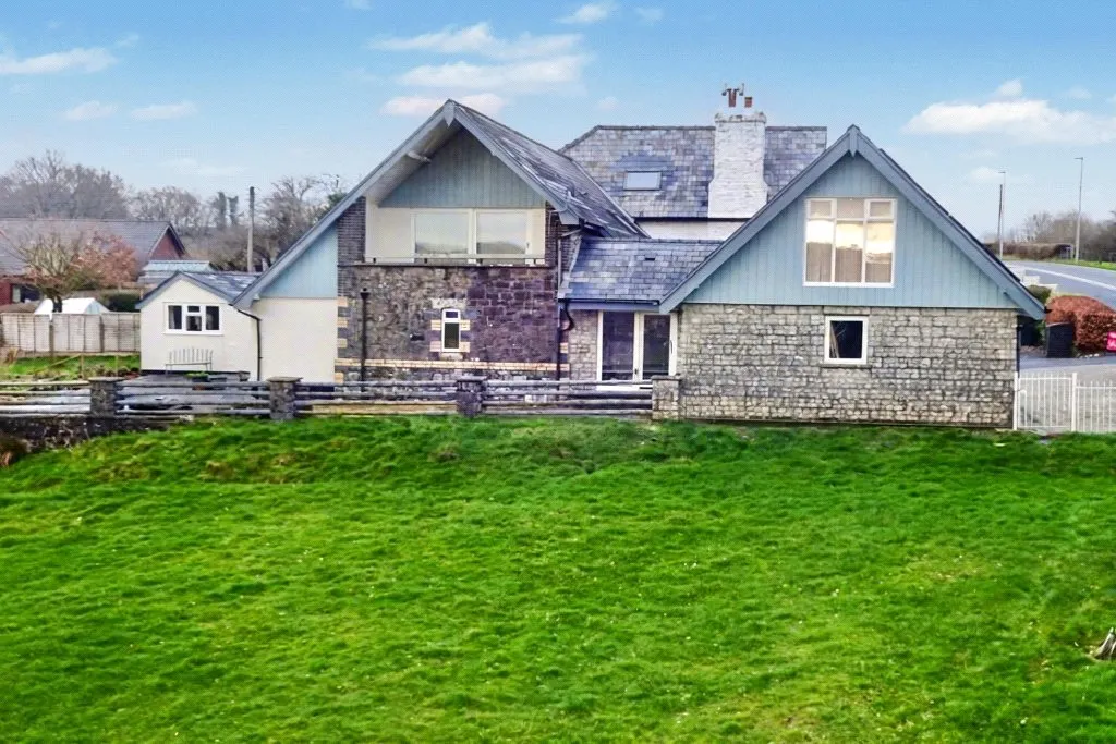 3 bed house for sale — Garth, Llangammarch Wells, Powys, LD4 4AT