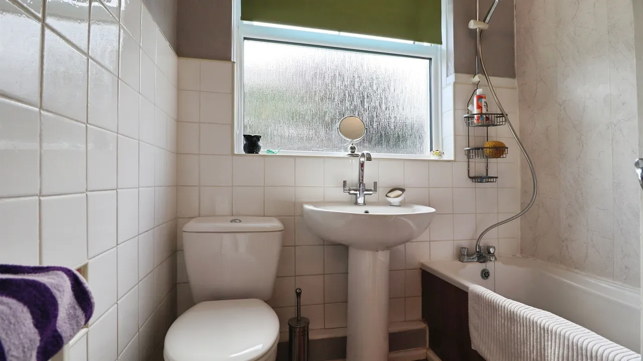 Hazel Close, Porthcawl, CF36, photo 7