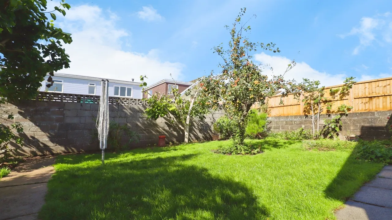 Hazel Close, Porthcawl, CF36, photo 2
