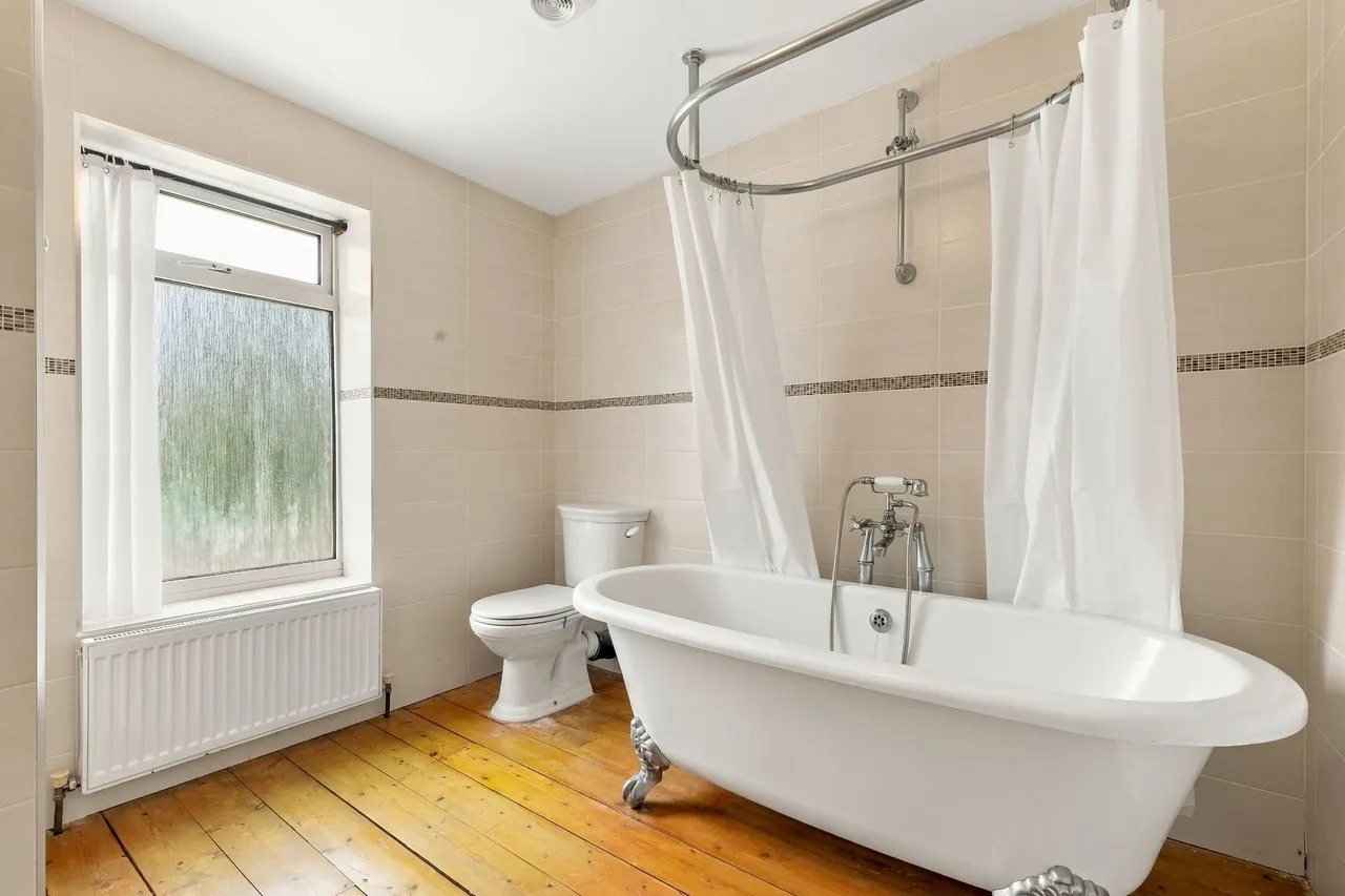 Woodthorpe Road, Ashford, TW15, photo 19