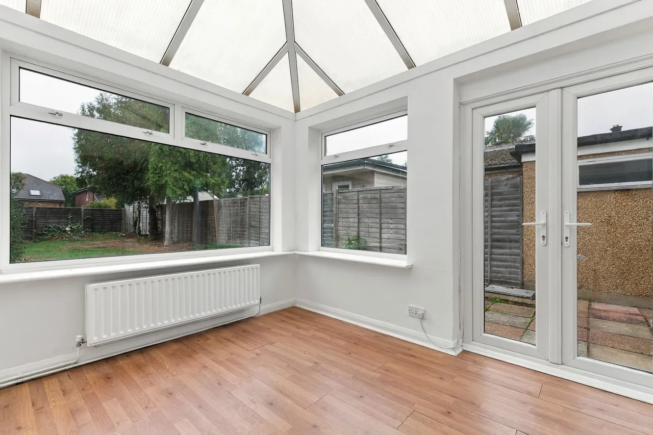 Woodthorpe Road, Ashford, TW15, photo 10