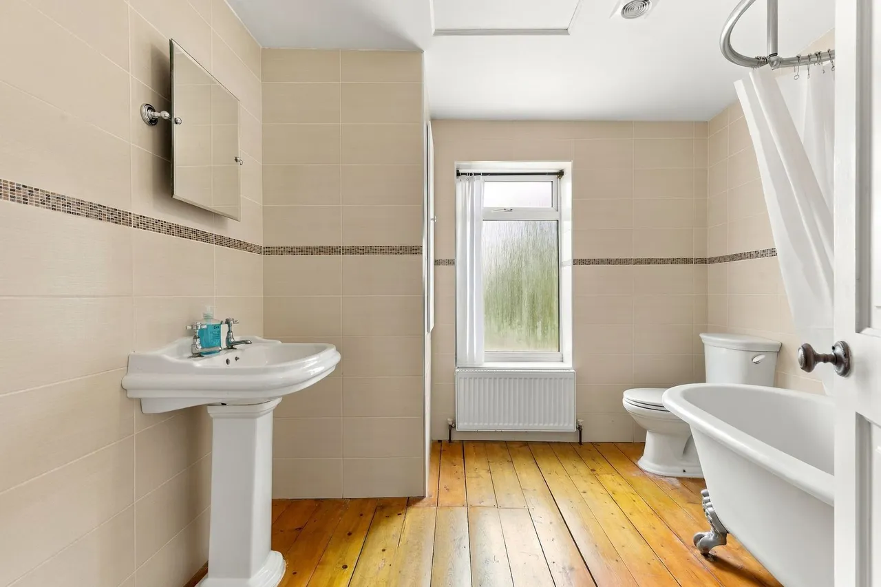 Woodthorpe Road, Ashford, TW15, photo 18