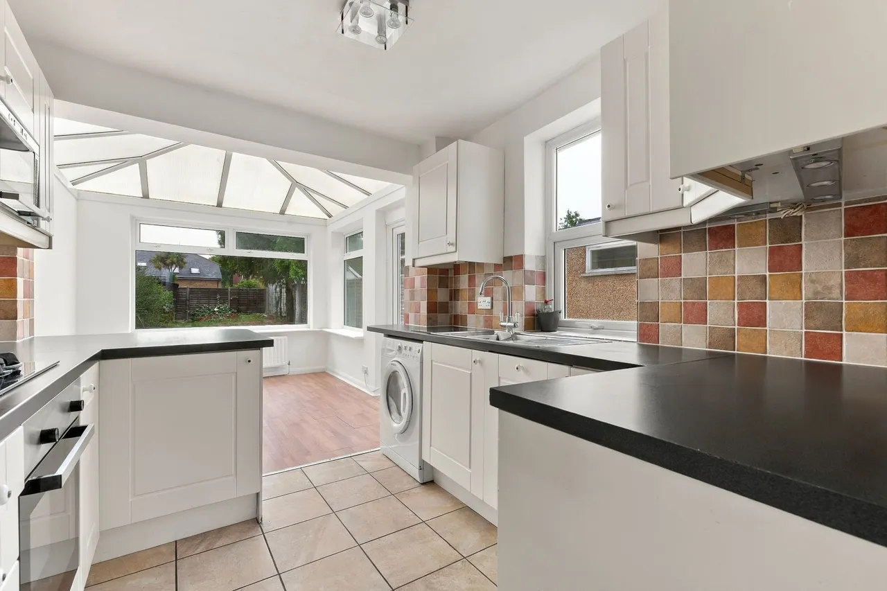 Woodthorpe Road, Ashford, TW15, photo 2