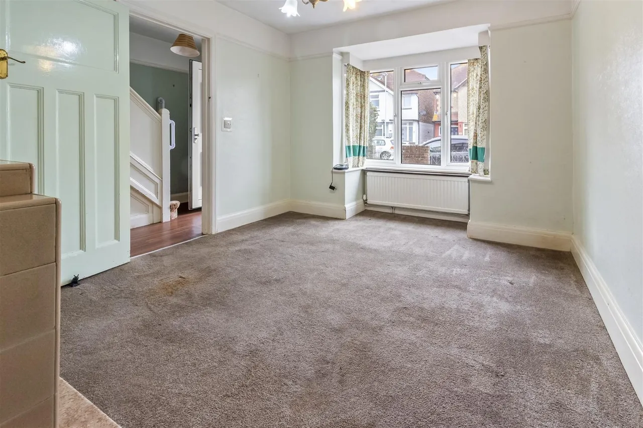 Pavilion Road, Worthing, photo 2