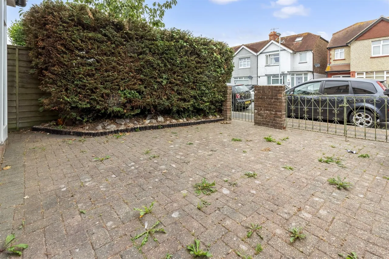 Pavilion Road, Worthing, photo 24