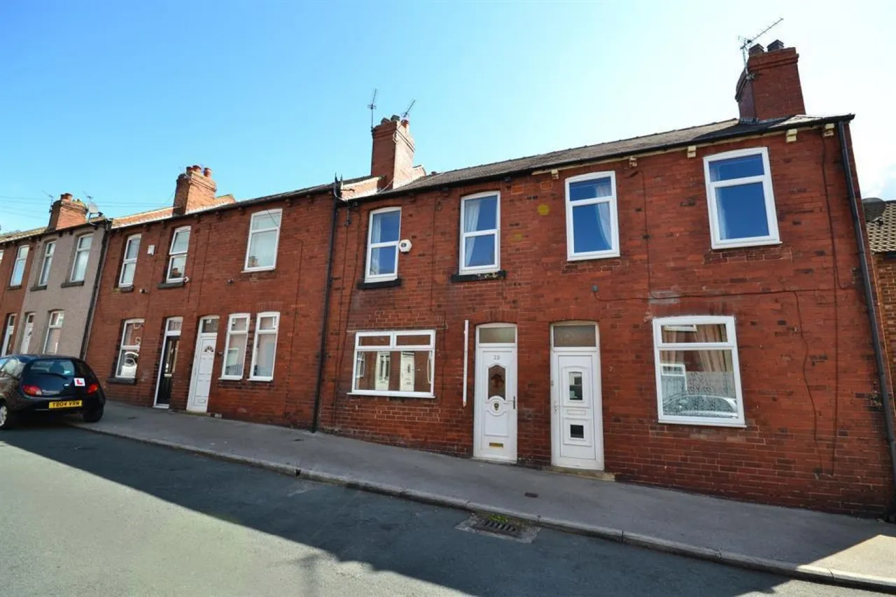 2 bed house to rent, Poplar Avenue, Garforth, LS25