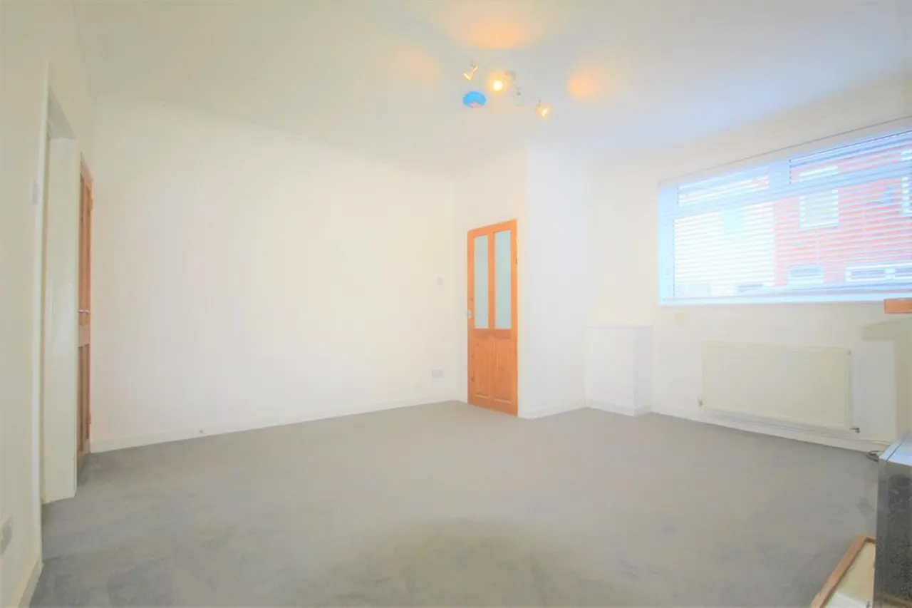 Poplar Avenue, Garforth, LS25, photo 3