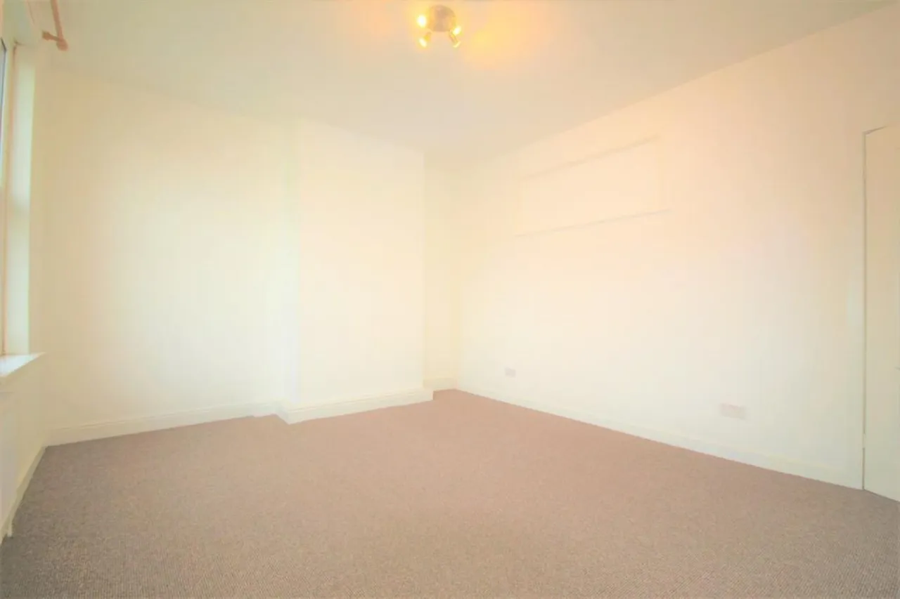 Poplar Avenue, Garforth, LS25, photo 6