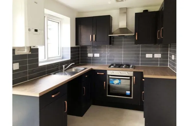 Salisbury Drive, Rochdale, OL11, photo 2