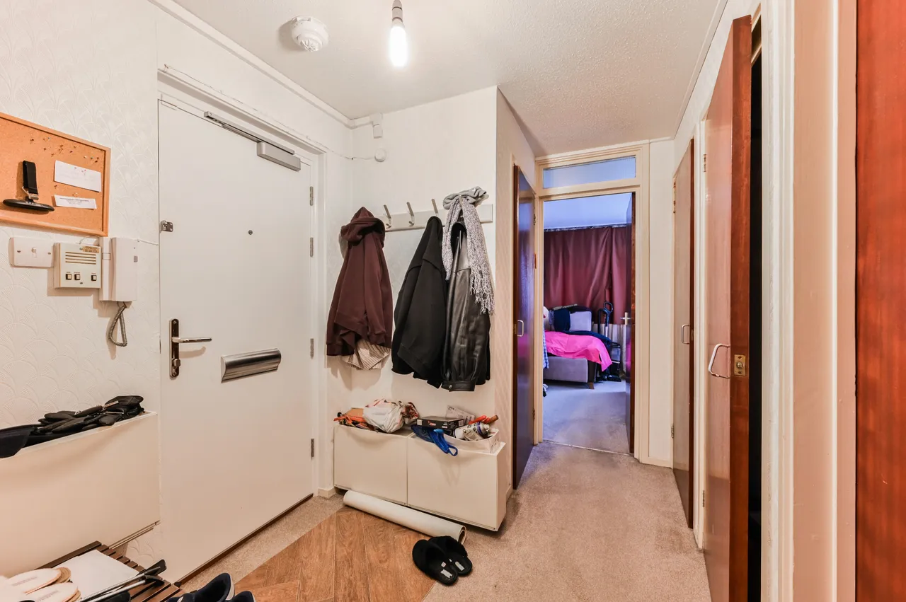London, N17, photo 6