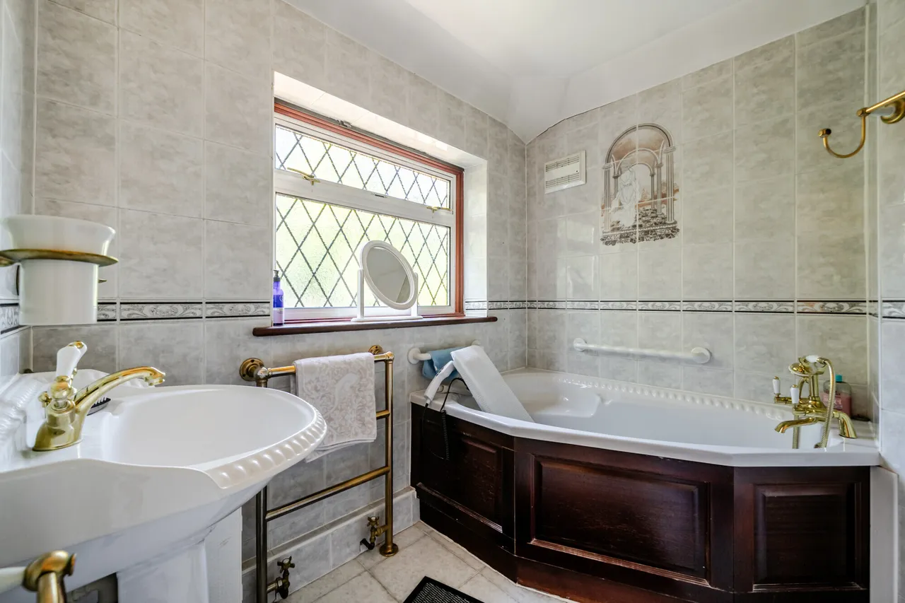 Burfield Road, Windsor, SL4, photo 6
