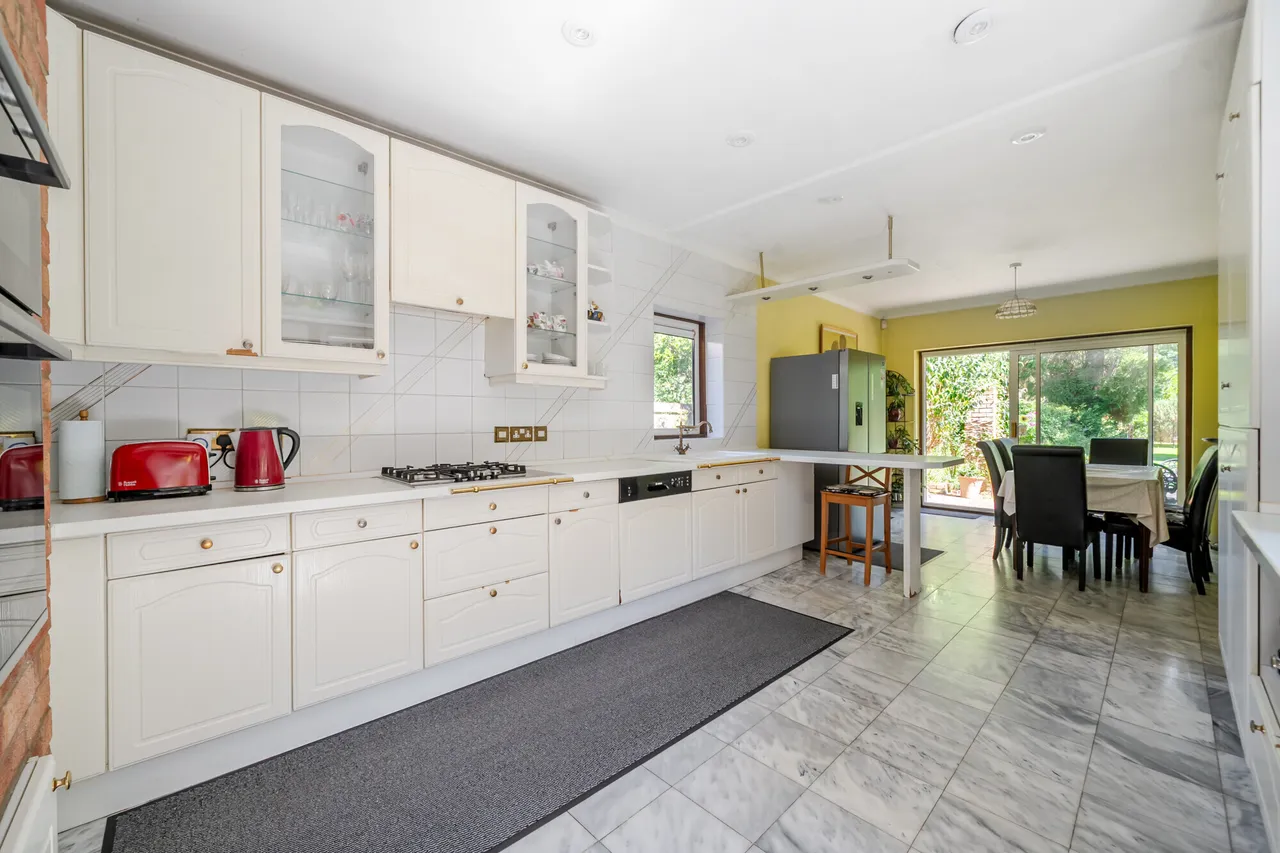 Burfield Road, Windsor, SL4, photo 9