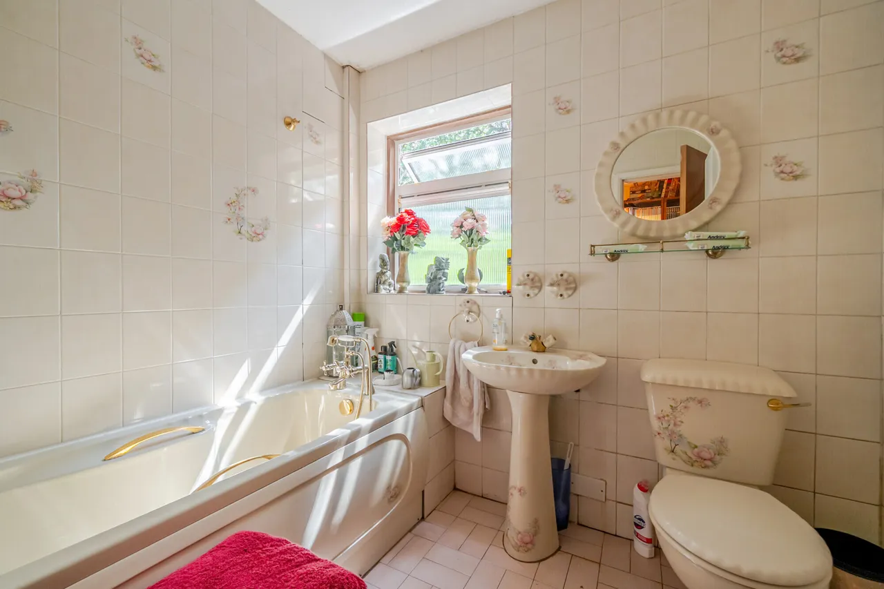 Burfield Road, Windsor, SL4, photo 12