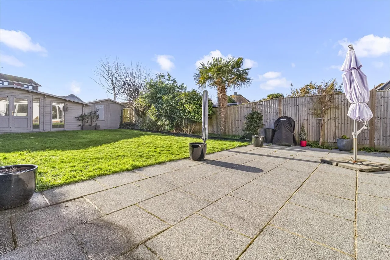 Alinora Crescent, Goring-By-Sea, Worthing, photo 9