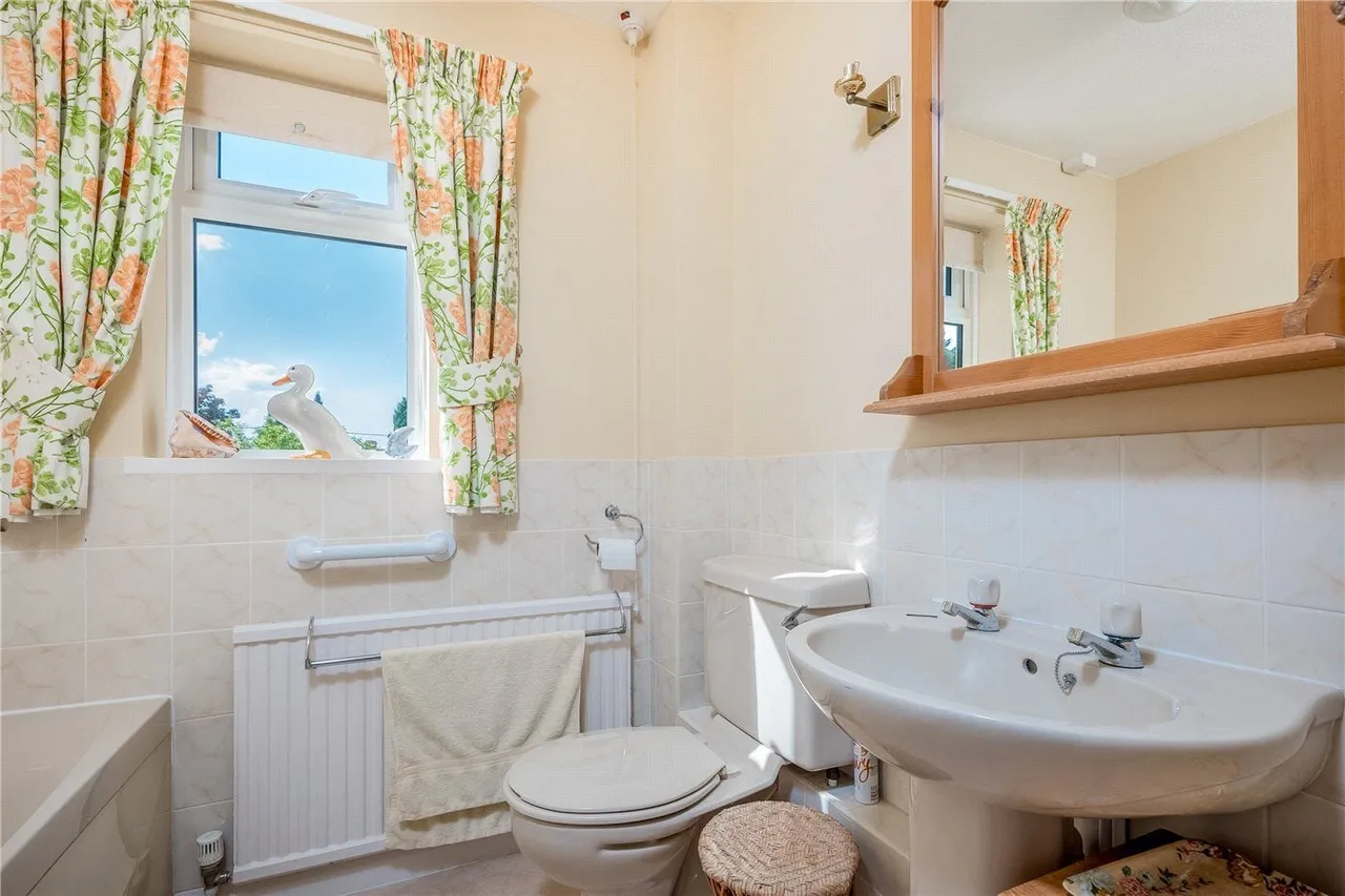Ballards Close, Mickleton, GL55, photo 13