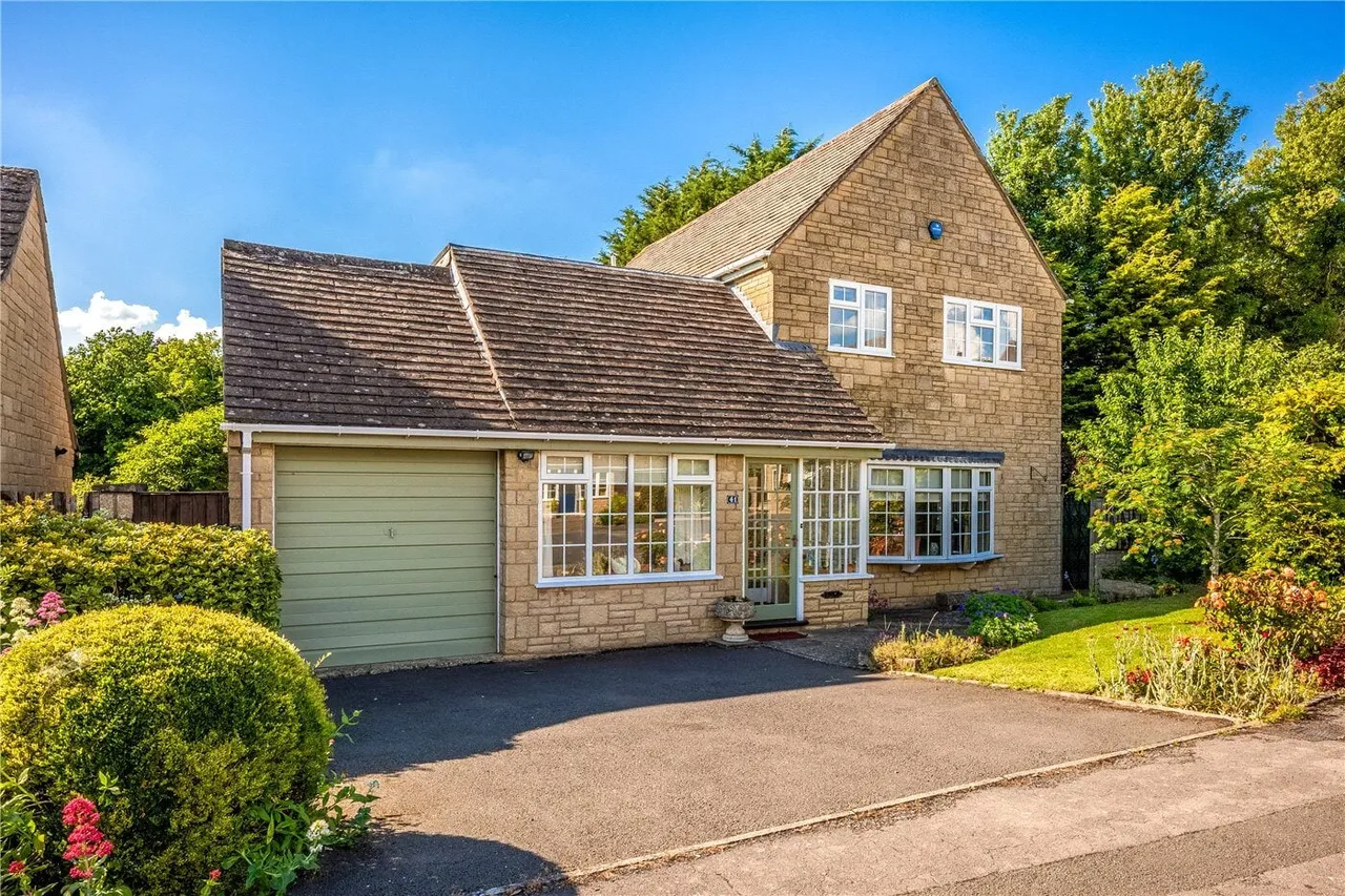 3 bed house for sale, Ballards Close, Mickleton, GL55
